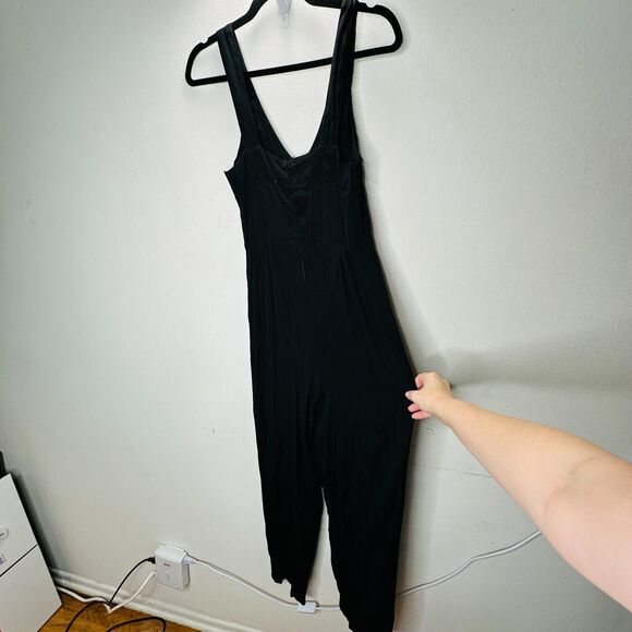 Taylor & Sage Black Semi-Sheer V Neck Button & Loop Front Wide Leg Jumpsuit S - Picture 9 of 16